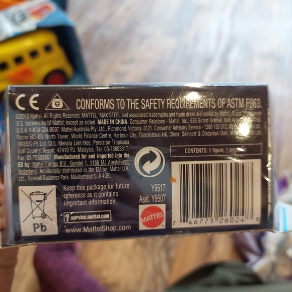 Max Steel Dual Strike Ferrus Action Figure NIB 2013 Light Up Blaster Mattel - Picture 6 of 7